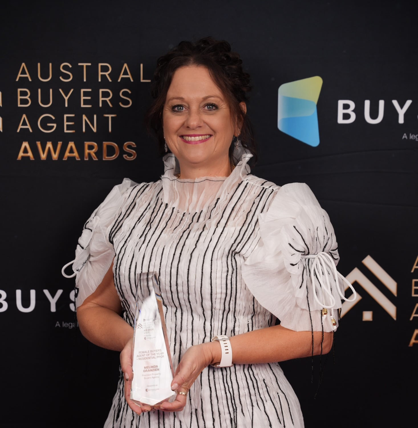melinda with buyers agent award